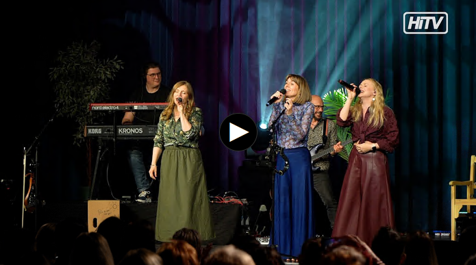 Barfuß, ehrlich, mitreißend – Poxrucker Sisters begeistern Leoben!